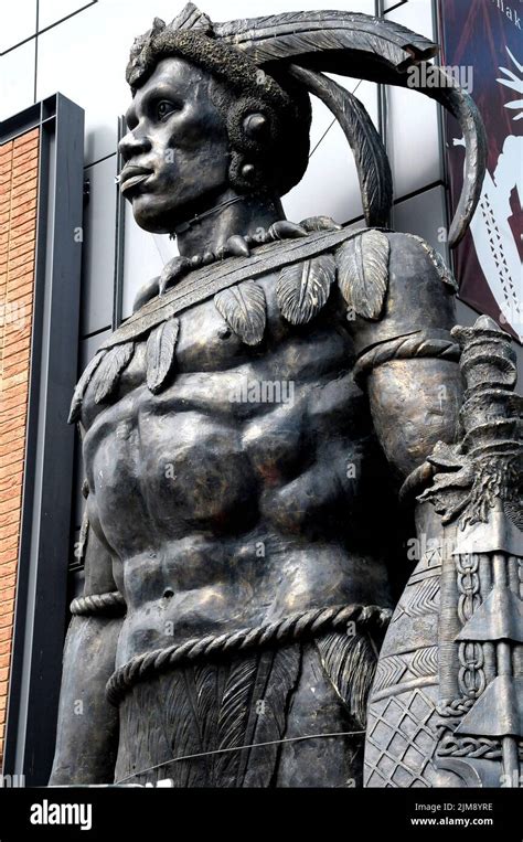 Shaka zulu statue hi-res stock photography and images - Alamy