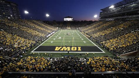 Iowa football home games will have 15,000 seat capacity