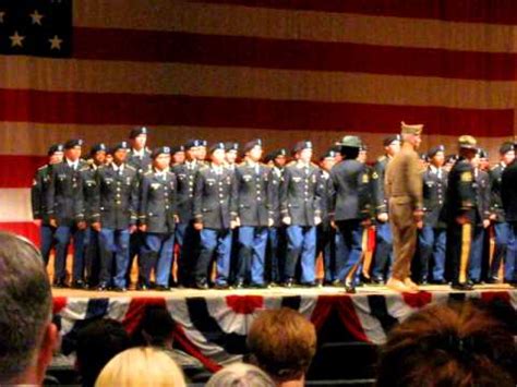 Ft. Leonard Wood Echo Co Basic training graduation 11/11/10 - YouTube