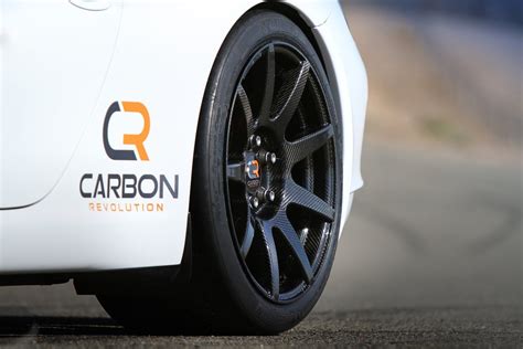 World's First 'One-Piece' Carbon Fiber Wheels Now Available In U.S.