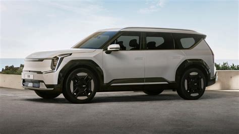 Kia EV9 revelado. O SUV elétrico que traz bancos que rodam