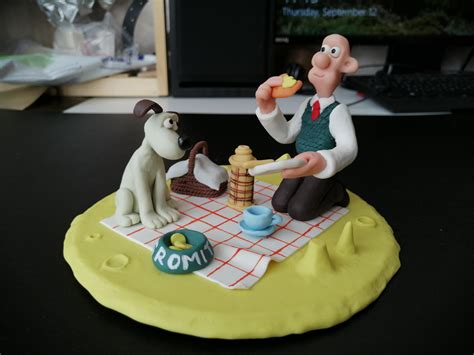 Polymer clay Wallace and Gromit | Wallace and gromit characters, Clay, Ceramics ideas pottery