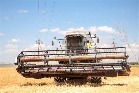 Harvester Machine To Harvest Wheat Field Working Stock Image - Image of equipment, landscape ...