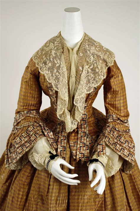 Dress | British | Fashion, Fashion history, Victorian fashion