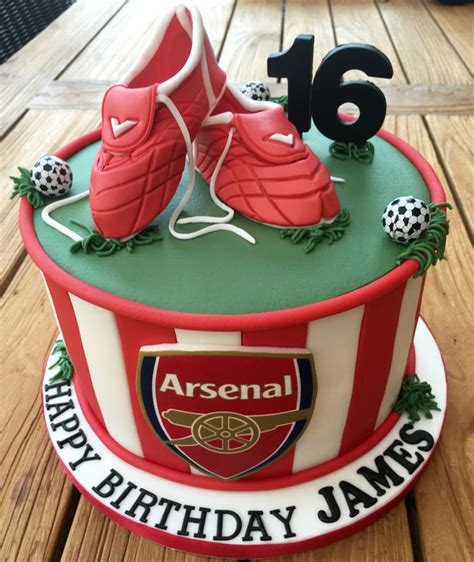 Arsenal Football Birthday Cake | Football cake design, Football themed ...