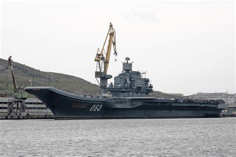 Russia’s only aircraft carrier Admiral Kuznetsov on fire - AeroTime