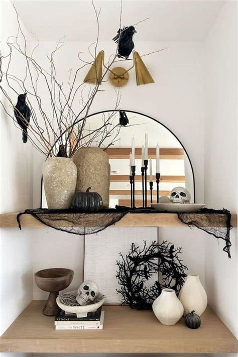 31 Chic Halloween Crow Decorating Ideas » Lady Decluttered