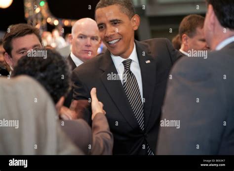 Pittsburgh, Pennsylvania - President Barack Obama shakes hands with ...