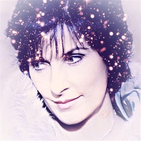 Pin by Valerie on Enya | Celtic woman, Irish singers, Rare photos