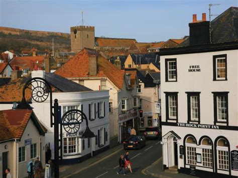 Dorset Coast Path walking holiday in England | Responsible Travel