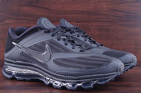 Nike Air Max Ultra 'Blackout' - SneakerNews.com