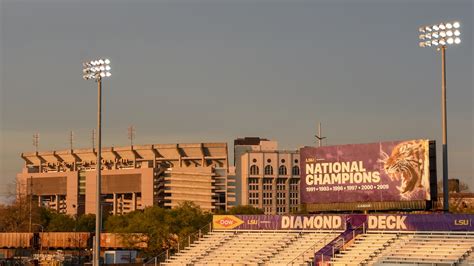 LSU fans electrify Alex Box Stadium, first game under new 100% capacity rules