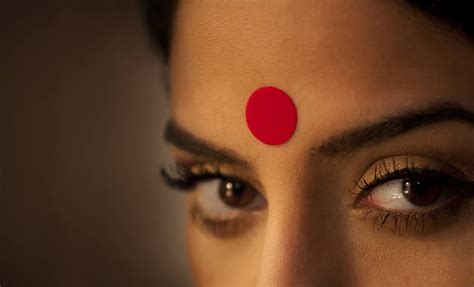 What Does the Red Dot Mean on Indian Woman's Forehead