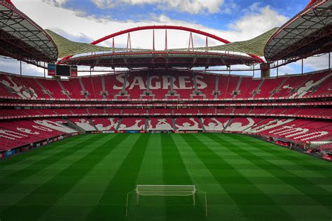 File:Estadio da Luz 2012.jpg - Wikimedia Commons