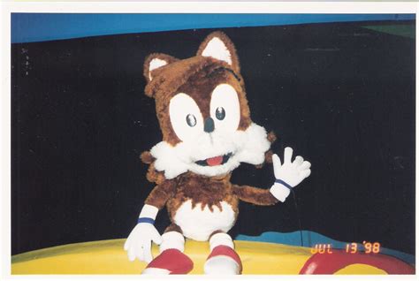 Sega Memories: SegaWorld Sydney had a Sonic Puppet Show!