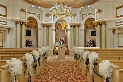 Indoor - Vegas Weddings Planner | Vegas wedding, Las vegas wedding chapel, Las vegas wedding planner