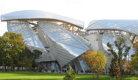 Fondation Louis Vuitton, Paris, France : r/bizarrebuildings