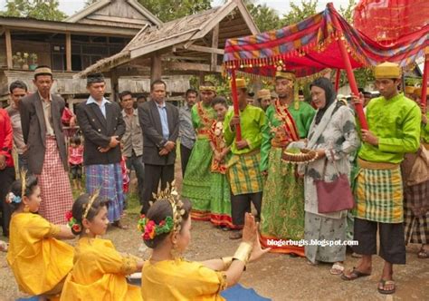 Mengenal Suku Bugis - Pesona Nusantara