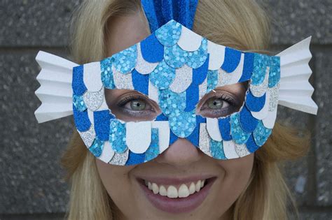 DIY Halloween fish mask made from recycled moving boxes! | Fish mask ...