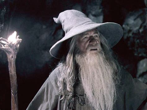 Ian McKellen vestirà di nuovo i panni di Gandalf nella nuova serie ...