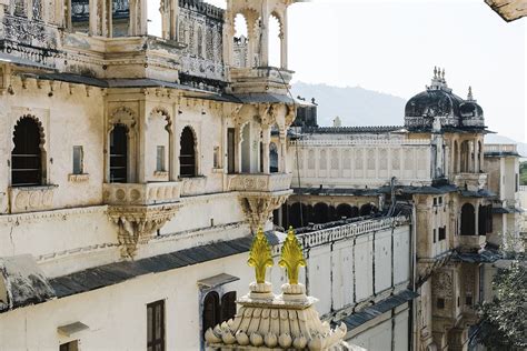 Architectural of City Palace in Udaipur | Free Photo - rawpixel