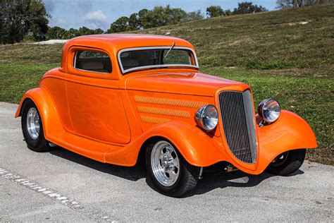 1934 FORD CUSTOM COUPE