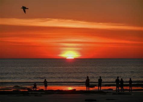 Broome Australia Sunset Beaches - Camel Rides & Staircase to the Moon