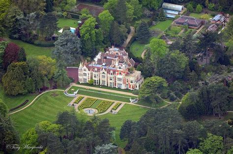 Friar Park, Henley on Thames | Henley on thames, English manor houses, Victorian castle