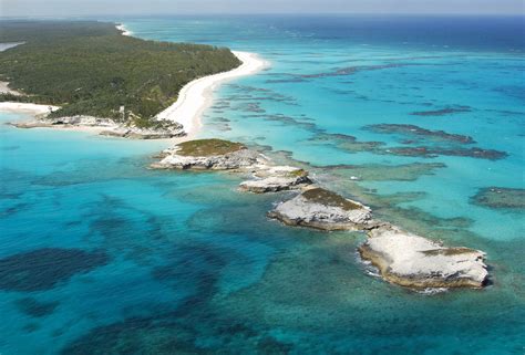 Eleuthera Point Light House Lighthouse in EL, Bahamas - lighthouse Reviews - Phone Number ...