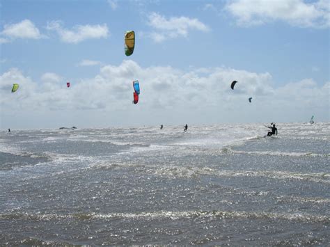 Rye Watersports » Kitesurfing lessons Camber Sands East Sussex South ...