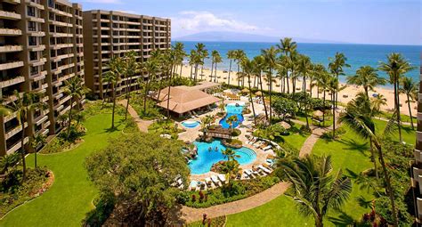 Kaanapali Alii ResortMaui, Hawaii - Compass + Twine