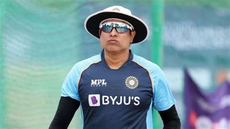 New coach of Indian cricket team for NZ tour: Indian team support staff ...