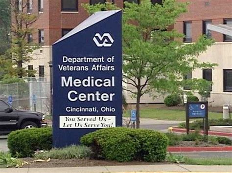 White House aide inspects Cincinnati VA Medical Center