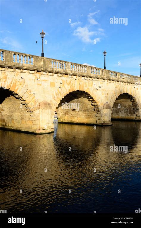 Maidenhead Bridge was built in 1777 from Portland Stone and carries the A4 road over the River ...