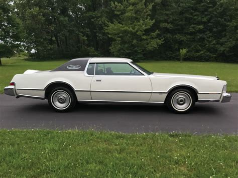 1976 Lincoln Continental Mark IV | Auburn Fall 2018 | RM Sotheby's