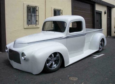 1946 FORD CUSTOM PICKUP