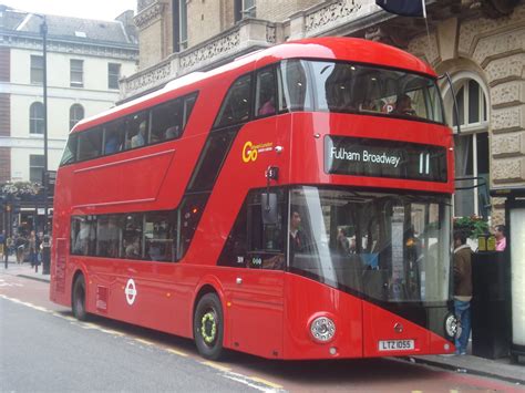 Bus No.11 - Towards Fulham Town Hall - UK Guide