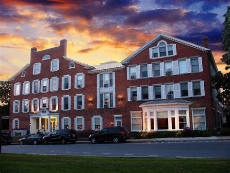 Middlebury Inn, Middlebury VT. Our lodging on night 6 of our Northeastern Sampler bicycle tour ...