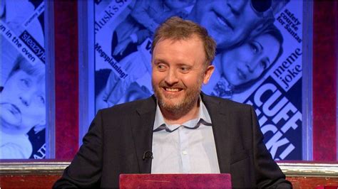 How does blind comedian Chris McCausland play the HIGNFY picture round ...