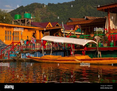 Houseboats on Dal Lake, Jammu and Kashmir, Srinagar, India Stock Photo ...