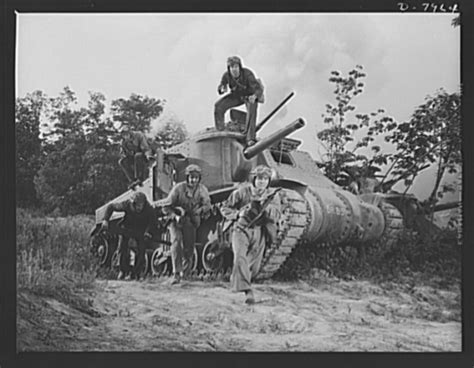 Fort Knox. M-3 tank crews. M-3 tank crew members, in training at Fort ...