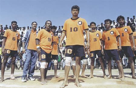 Ghilli Tamil Movie - Photo Gallery