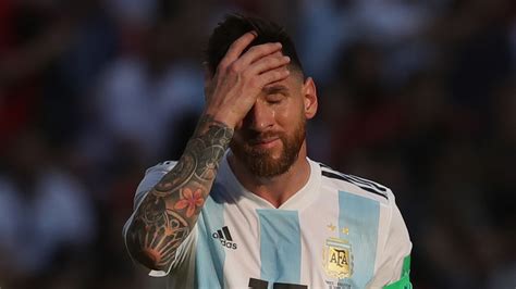 Messi Sad Wallpapers - Wallpaper Cave