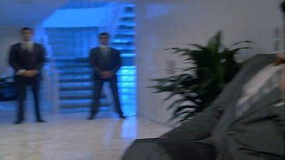 Watch Miami Vice Season 4 Episode 16 - Honor Among Thieves Online Now