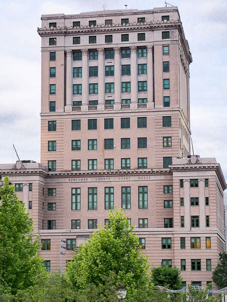 Fun things to do in Asheville NC - Buncombe County Courthouse