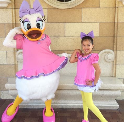 Kids Daisy Duck costume | Disney costumes for kids, Cute costumes for kids, Daisy duck costume