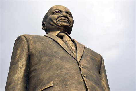 #ZumaStatue: Jacob Zuma statue unveiled in Nigeria by Imo's Rochas Okorocha — Quartz Africa