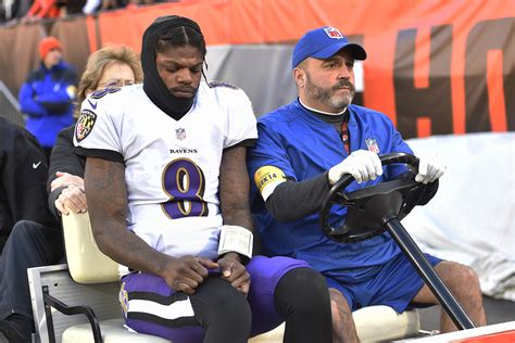 Lamar Jackson injury: Ravens QB carted off, ruled out for game
