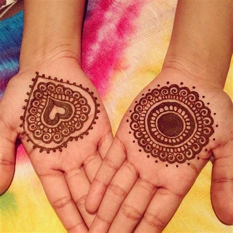 Tasmim Blog: Simple Mehndi Design Chote Baccho Ki