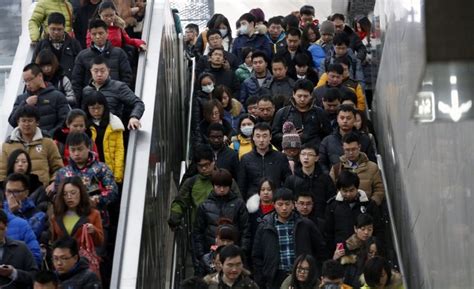 20 photos that show how insanely crowded China has become | Beijing subway, China, Crowd